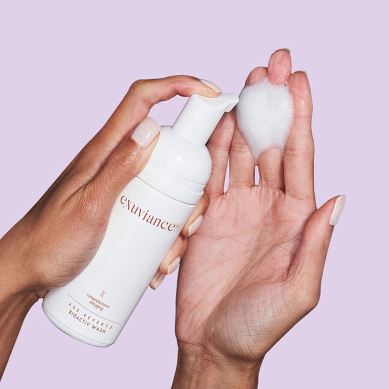 Age Reverse BioActiv Wash